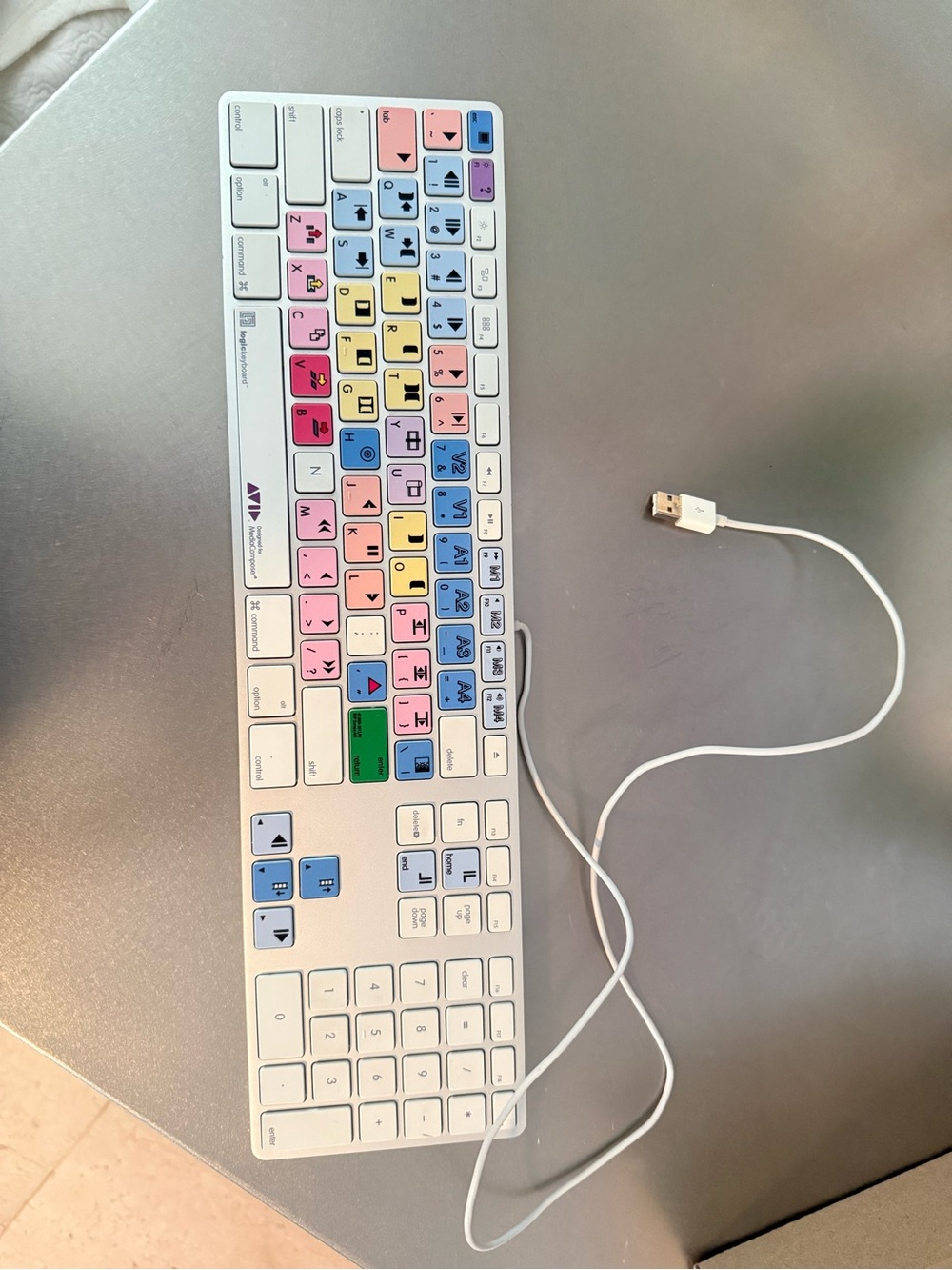 Avid White Wired Keyboard with Multicolor Shortcut Keycaps